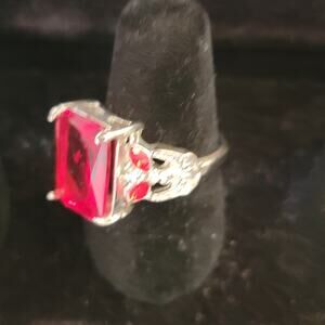 Vintage silver ring 925 Red CZ Square Statement Ring with Rhinestones Size 7